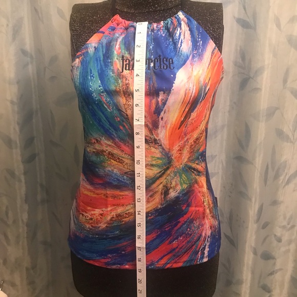 Jazzercise Athletic Top with built-in shelf bra - Picture 7 of 11